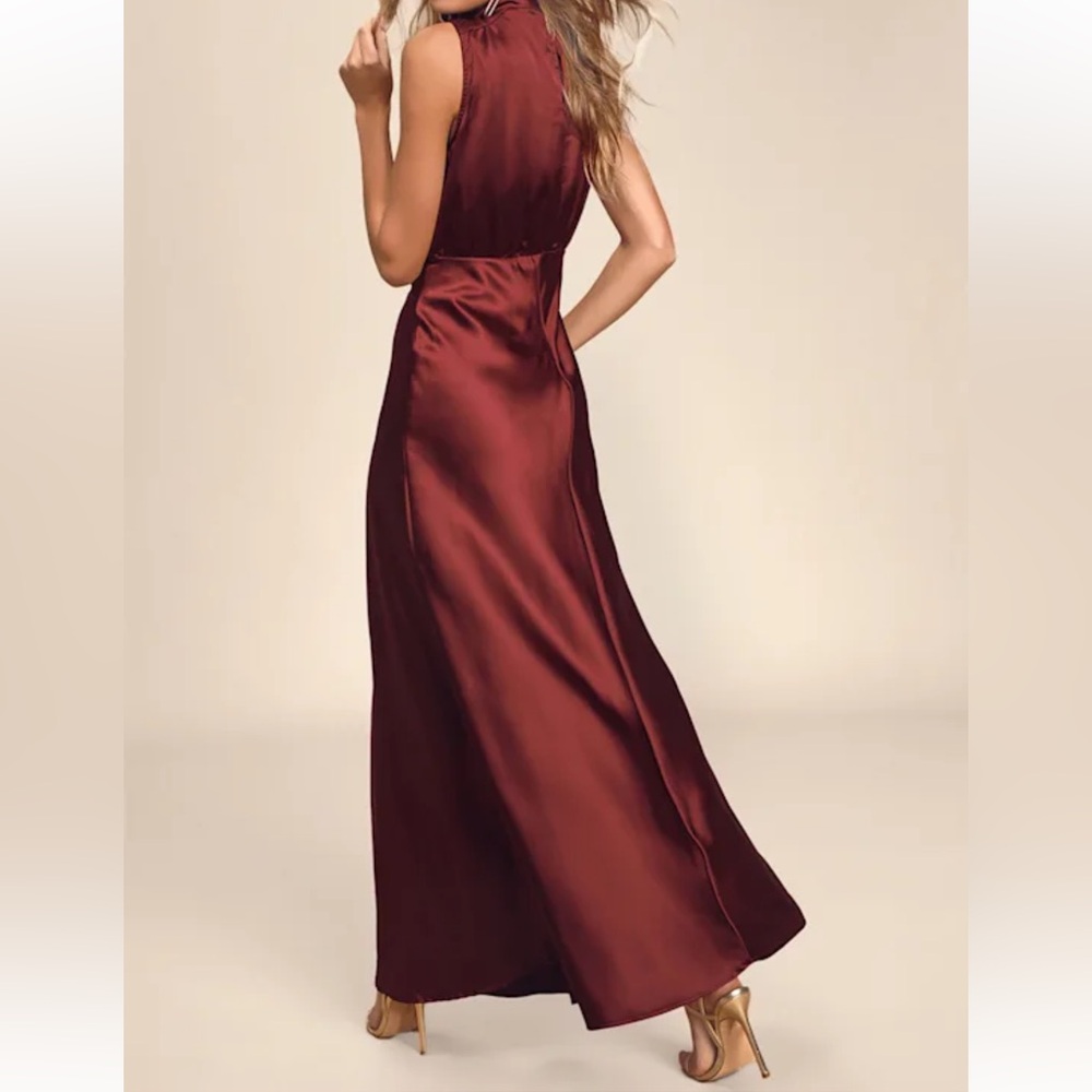 Lulus Classic Elegance Wine Satin Mock neck keyhole back Maxi Dress size XL NWT - Picture 2 of 13